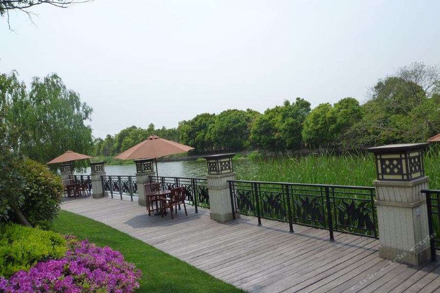 Lane Aura Hotel 5*